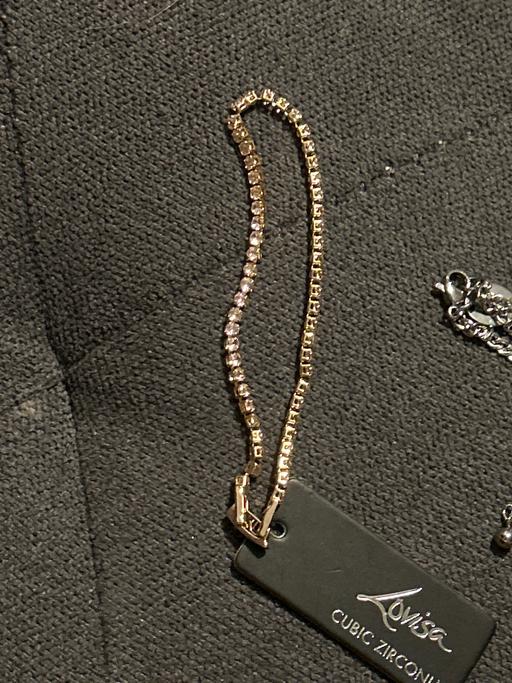  — Rose gold bracelet