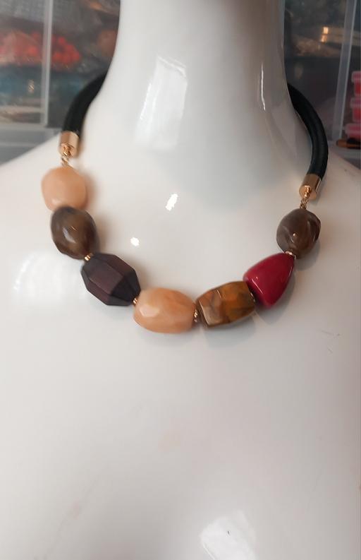  — Vintage Chunky Lucite Statement Necklace