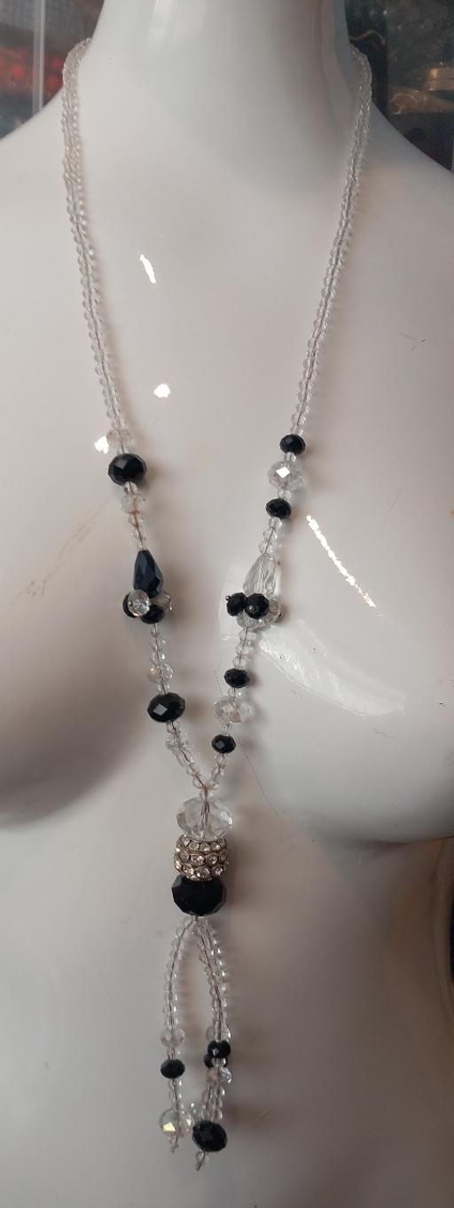  — Black & Clear Glass Crystal Beaded Lariat