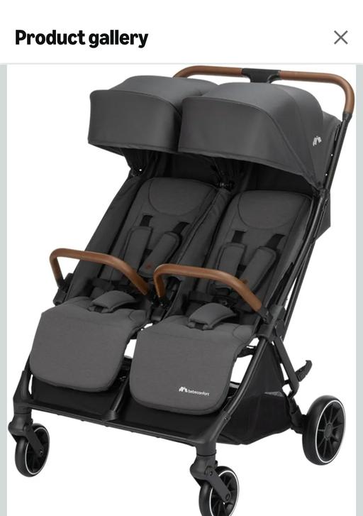 — Pushchair