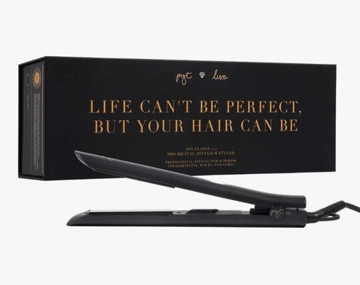  — Put luxe hair straightener