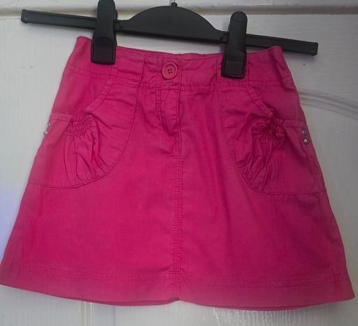  — girls skirt