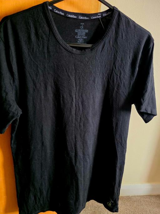  — Calvin Klein Black T-Shirt – Men's Size M
