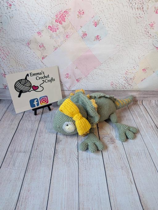  — Handmade Crochet Frillneck lizard