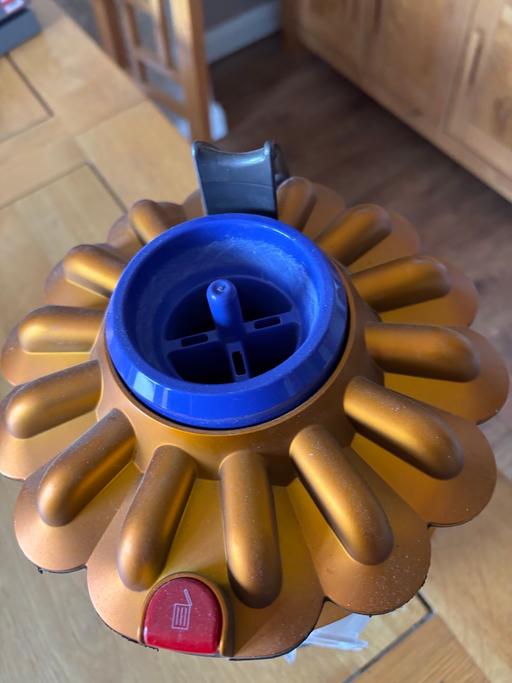  — Dyson dc39 bin canister