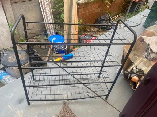  — Shoe rack