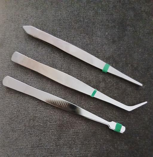  — Tweezers New