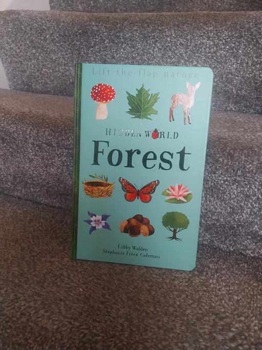  — New. Large Lift The Flap Nature Book