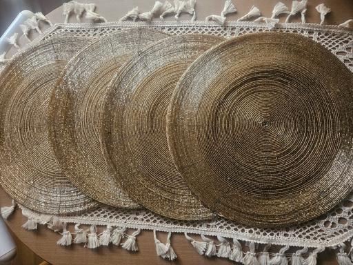  — set of 4 gold beaded placemats