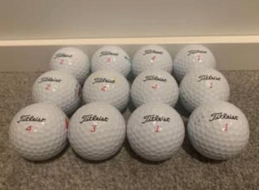  — 12 Titleist Dt Trusoft Golf balls