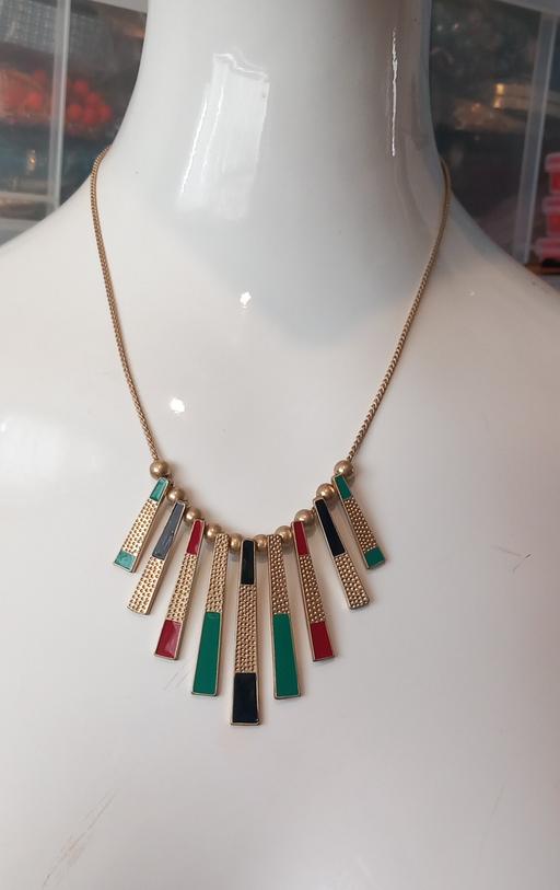  — Vintage 80s Avon Enamel Geometric necklace