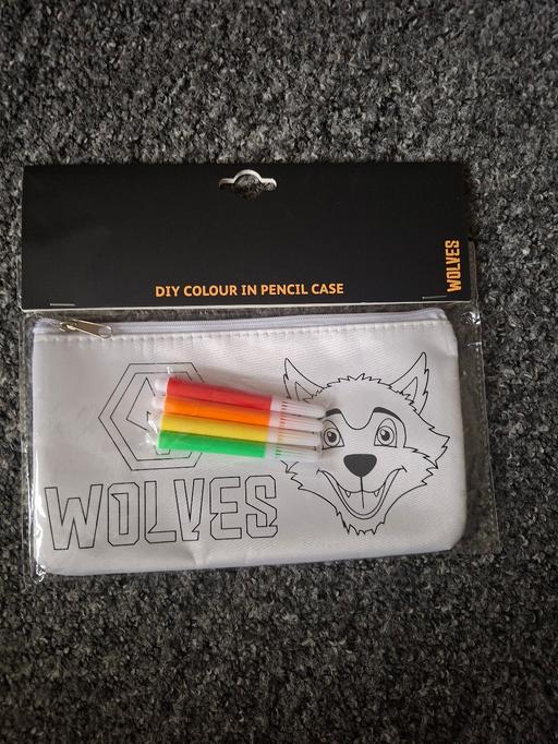  — New Wolves pencil case