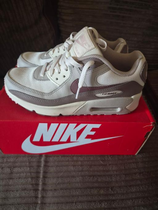  — Womens Nike Air Max Trainers