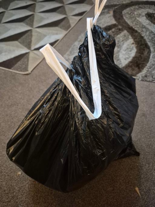  — Bag of ladies clothes