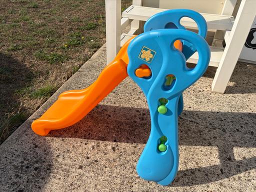  — Childs plastic slide