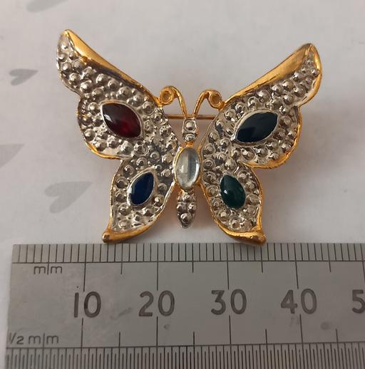  — Retro Gold TonebCrystal Butterfly Brooch