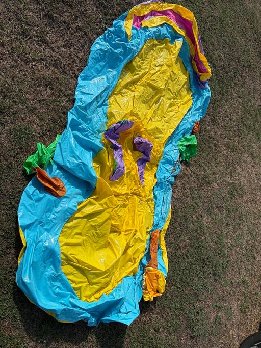  — Swimming pool (kids inflatable)