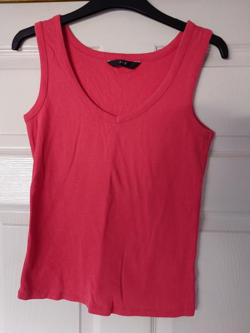  — Women's pink vest top size 10