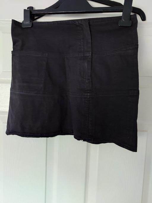  — Women's black skirt size 36
