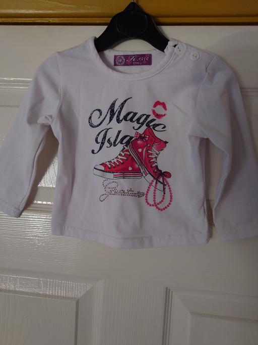  — Girls white top size 12 months
