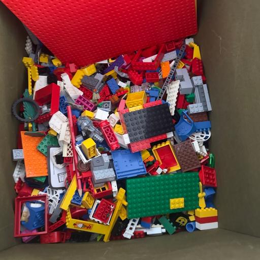  — 🧱 Large Bundle of Genuine LEGO