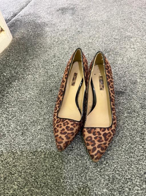  — Leopard Print Pointed-Toe Heels