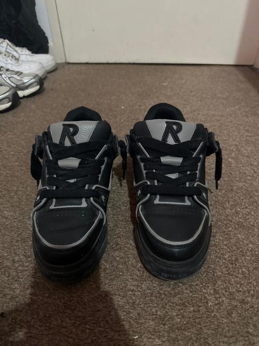  — Represent sneakers