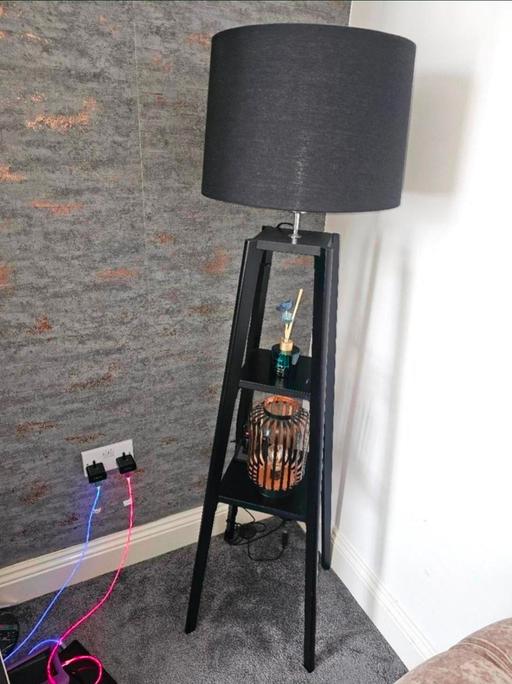  — floor lamp