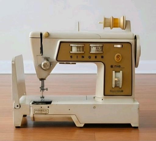  — Vintage Singer 720 Mechanical Sewing Machine