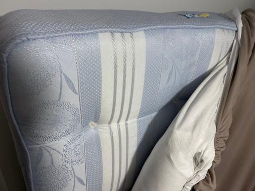  — Double mattress & 3covers/sheets+topper