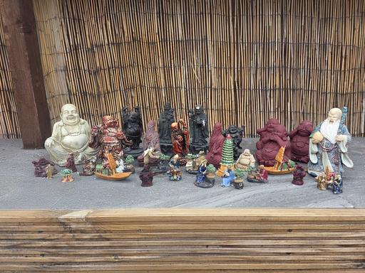  — small Japanese figures