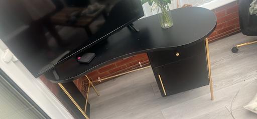  — Desk and chair