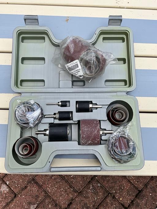  — Drum sanding set