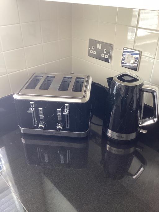  — Kettle & Toaster set