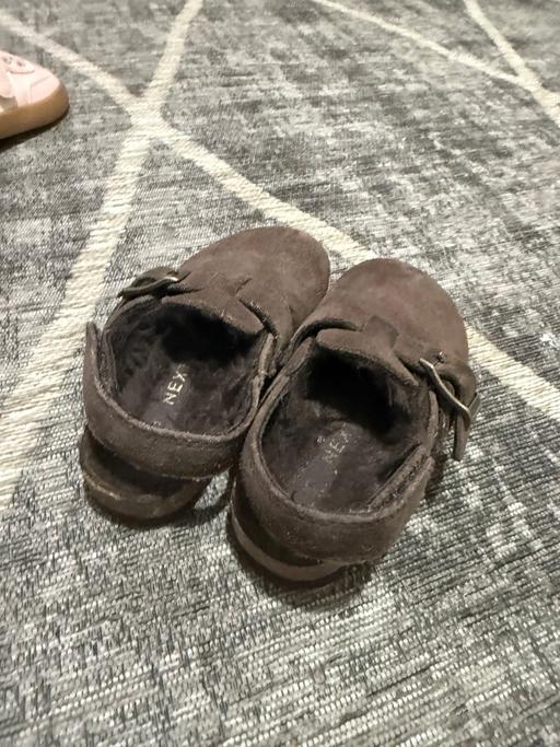  — Brown leather kids