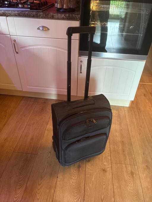  — Carlton Suitcase