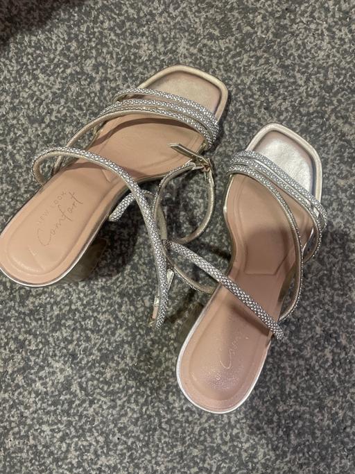  — Diamanté Gold Heels - Size 5