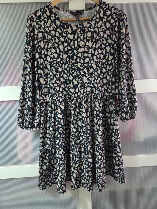  — Size 10 (big fitting) NEW LOOK casual dress