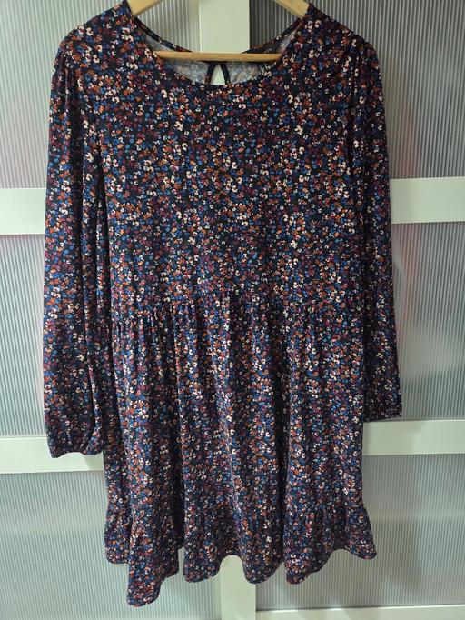  — Size 12-14 NEW LOOK casual dress