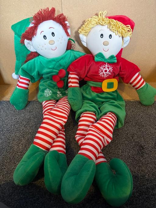 — Pair of Giant Christmas Elves