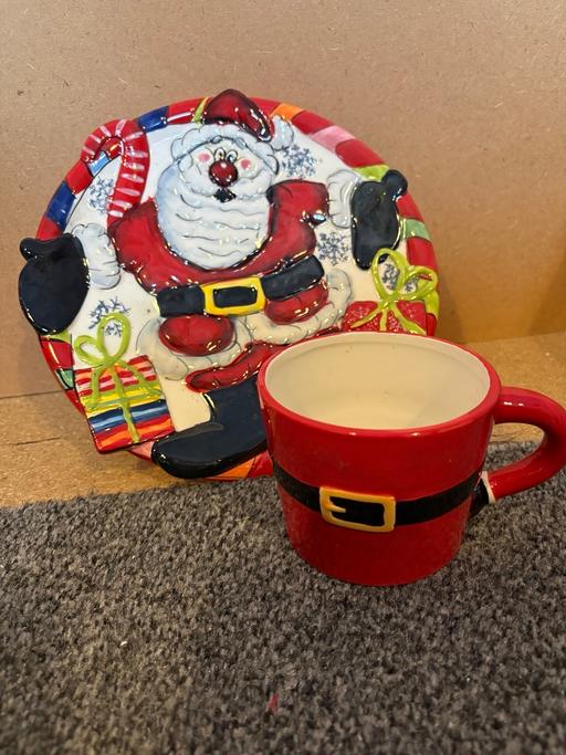  — Santa Mug & Matching Decorative Plate