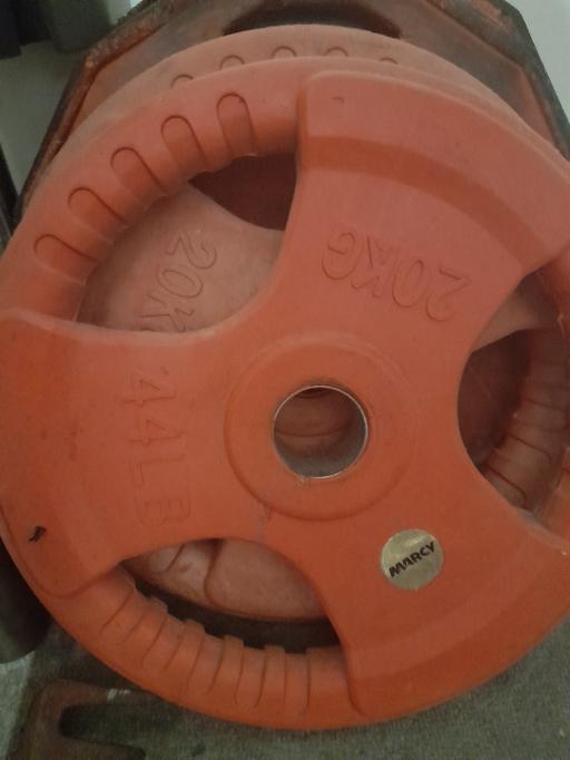  — Olympic Weight 20kg & 25kg Plates & Barbell 