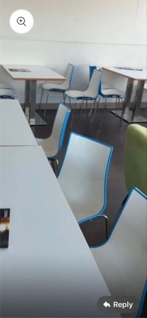  — Dining table with steel Bromley base