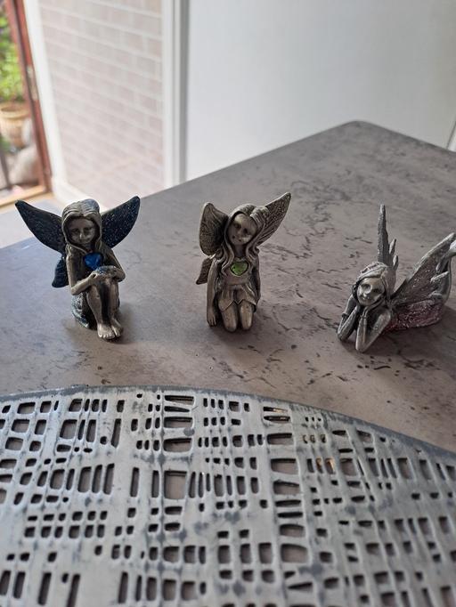  — 3x heavy Angels