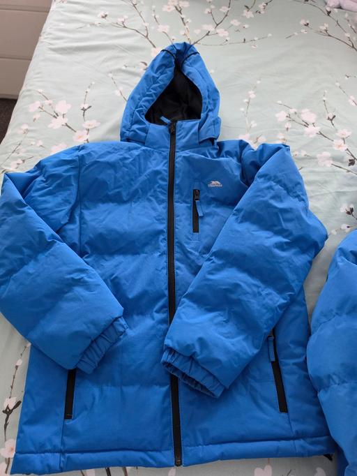  — trespass boys coat 11/12 years