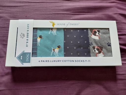  — Men's Socks Gift Box