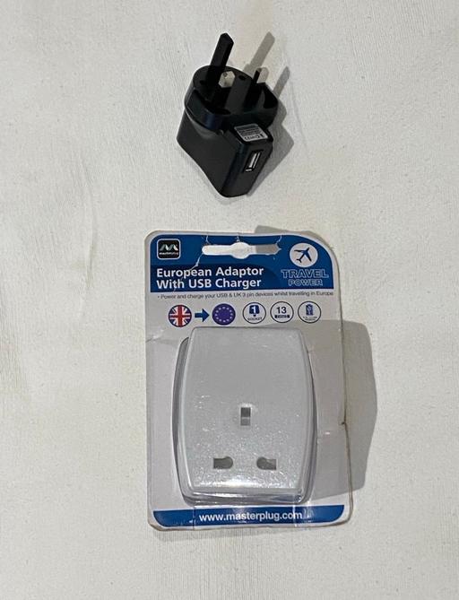  — Travel adapter with USB plug, European