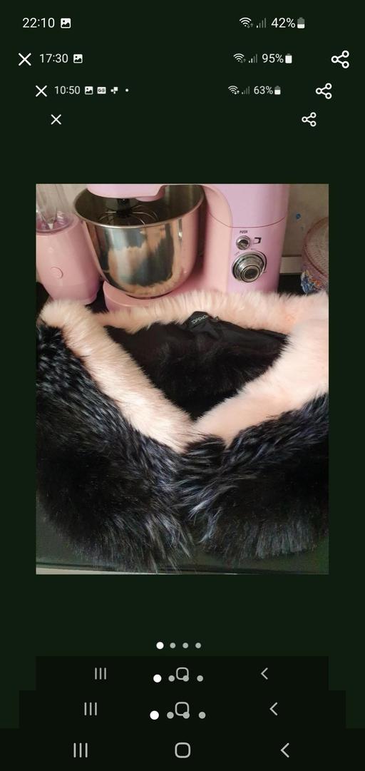  — large fur wrap/scarf/collar Topshop