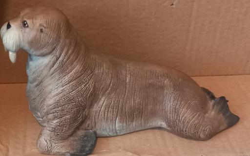  — Vintage 1975 Aynsley Porcelain Walrus Figure