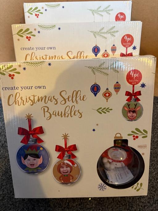  — Christmas Selfie Bauble Sets – 4 Pack